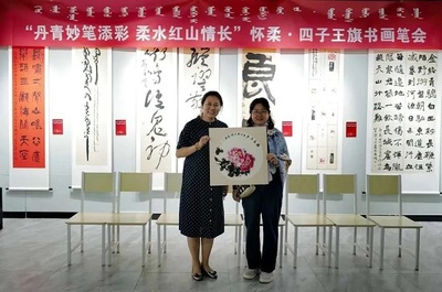 懷柔區(qū)文聯(lián)與四子王旗文聯(lián)攜手舉辦文藝交流活動 促進文化藝術共融發(fā)展